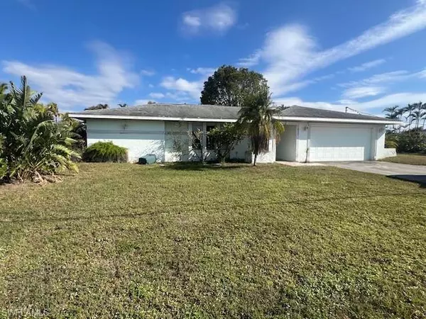 455 SE 16th PL, Cape Coral, FL 33990