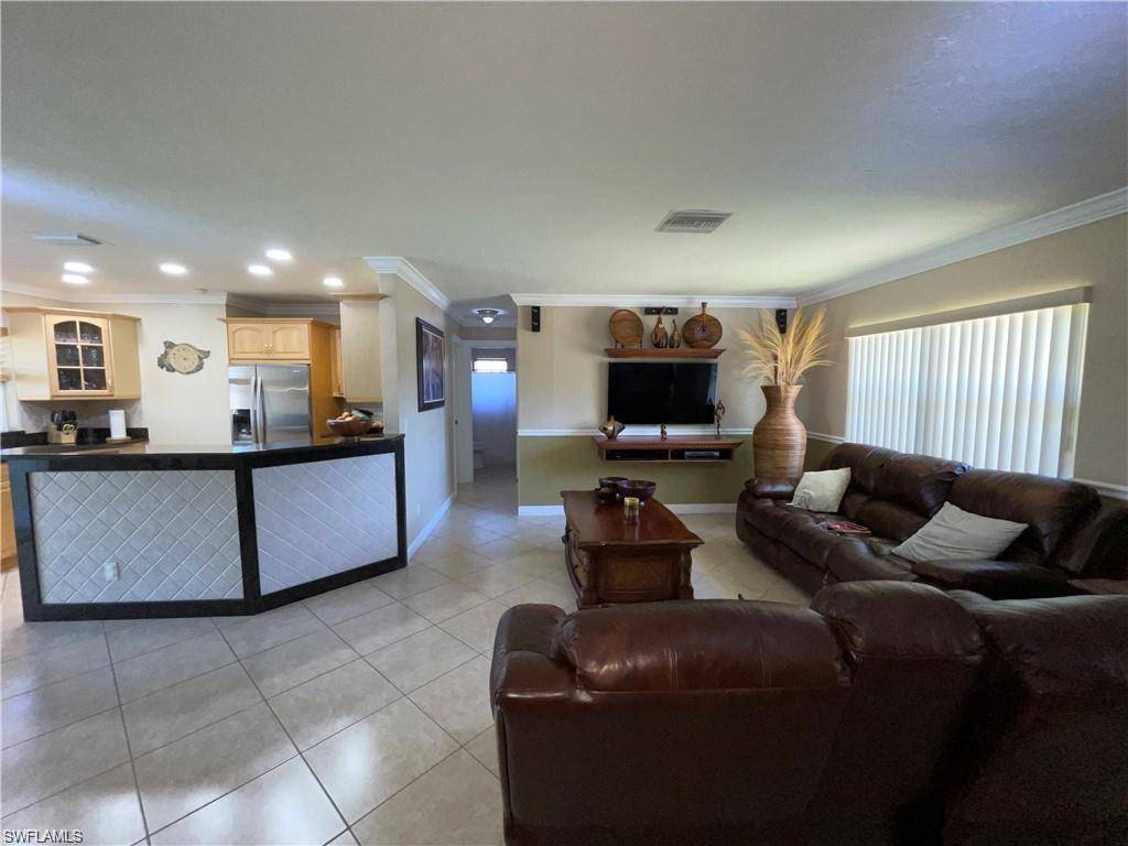 Naples, FL 34116,2922 50th ST SW