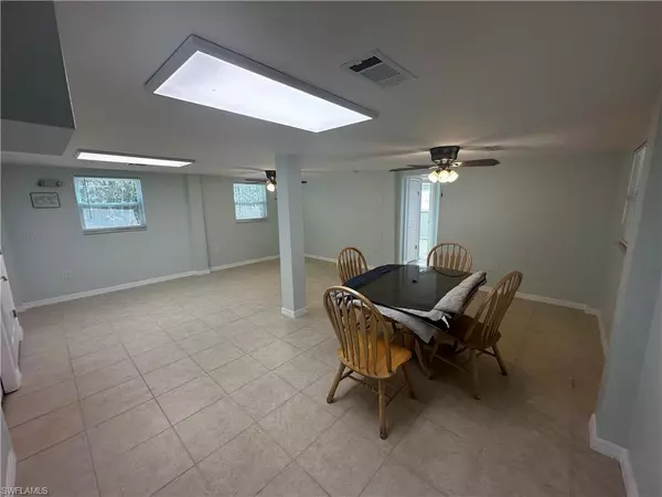 Fort Myers Beach, FL 33931,5394 Palmetto ST #5396