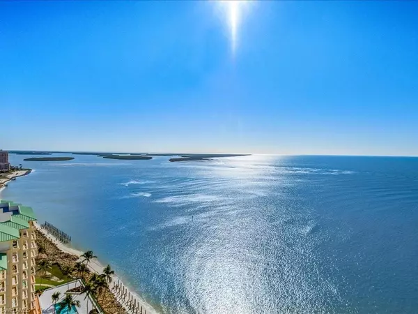 Marco Island, FL 34145,980 Cape Marco DR #2004