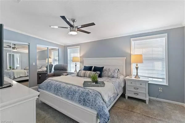 Naples, FL 34114,33 Aquamarine AVE #33Q
