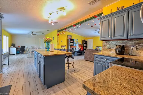 Naples, FL 34112,162 Jeepers DR