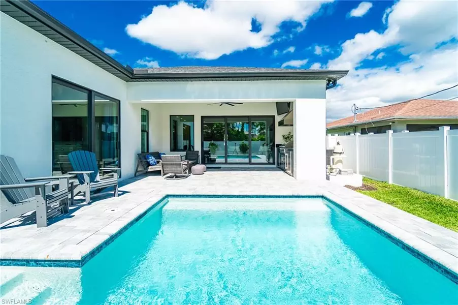 822 105th AVE N, Naples, FL 34108