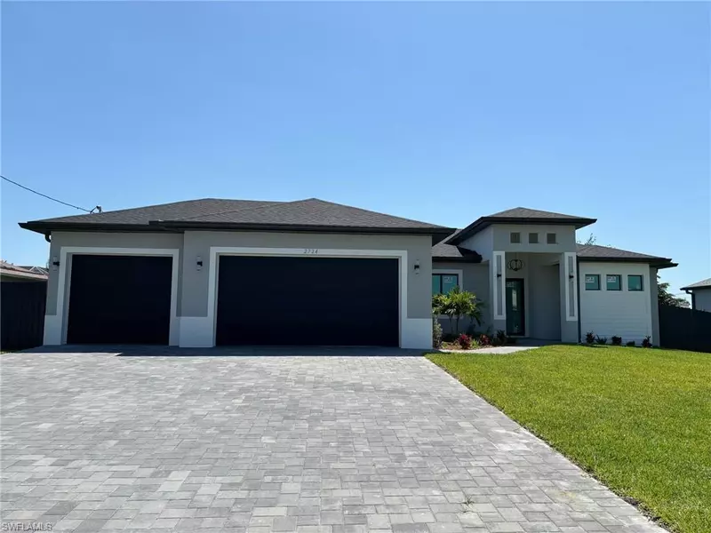 2724 SW 4th LN, Cape Coral, FL 33991