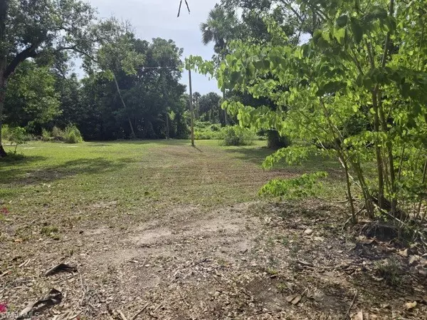 North Fort Myers, FL 33903,254 W Mariana AVE