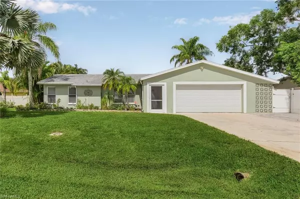 10230 Sandy Hollow LN, Bonita Springs, FL 34135