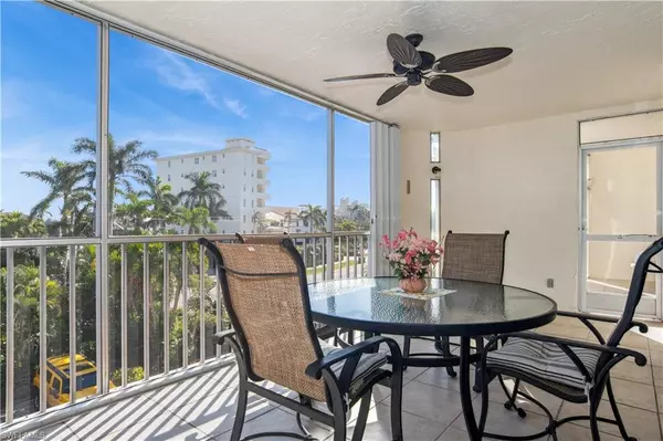 Marco Island, FL 34145,848 Collier CT #304