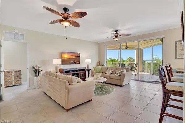 201 Vintage Bay DR #B12, Marco Island, FL 34145