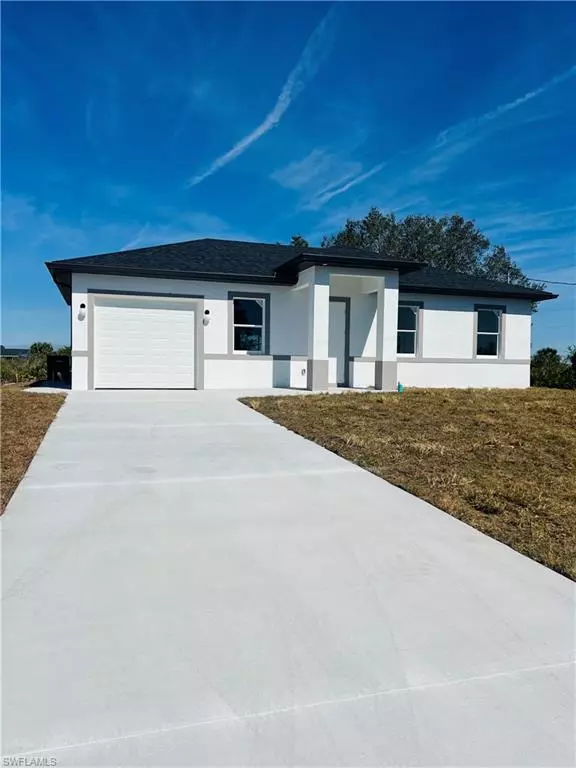 2902 61st ST W, Lehigh Acres, FL 33971