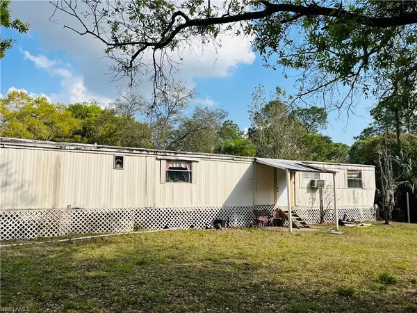 745 S Lindero ST, Clewiston, FL 33440