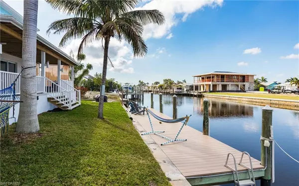 Matlacha Isles, FL 33991,12277 Boat Shell DR