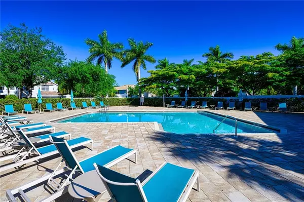 Naples, FL 34110,15857 Marcello CIR #80