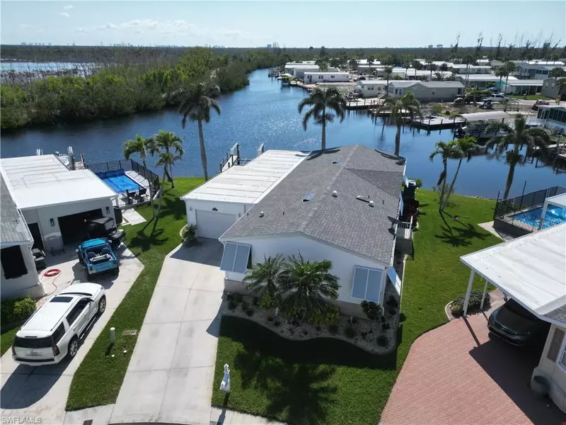 17741 Canal Cove CT, Fort Myers Beach, FL 33931