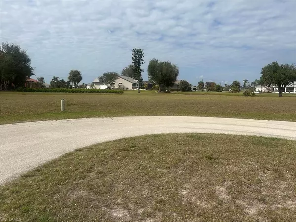 Punta Gorda, FL 33955,17343 Tampico LN