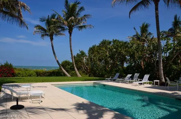 Naples, FL 34102,56 Gulf Shore BLVD S