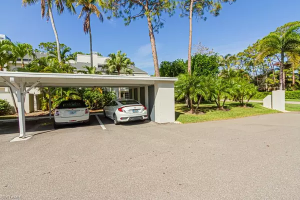 Naples, FL 34112,3126 Kings Lake BLVD #7541
