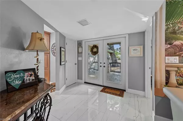Fort Myers, FL 33905,300 Broadview DR