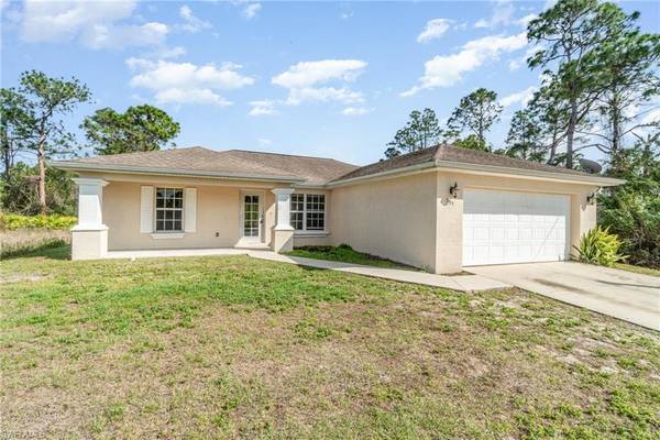 555 McArthur BLVD, Lehigh Acres, FL 33974