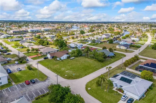 Cape Coral, FL 33904,1237 SE 40th ST