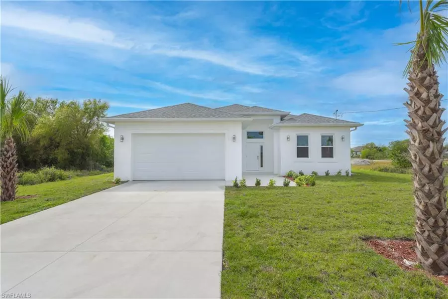 2561 Sunniland BLVD, Lehigh Acres, FL 33971