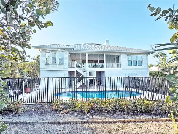 Sanibel, FL 33957,5243 Indian CT