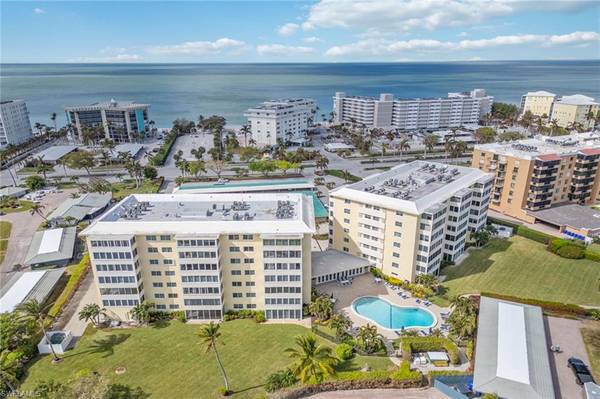 3410 Gulf Shore BLVD N #304, Naples, FL 34103