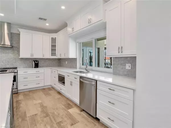 Marco Island, FL 34145,347 Nassau CT
