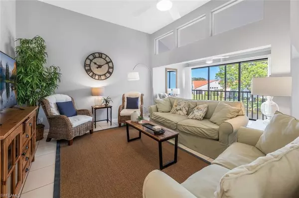 Naples, FL 34108,637 Beachwalk CIR #E202