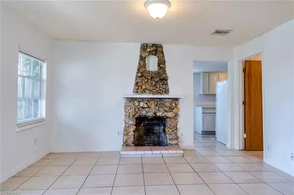 North Fort Myers, FL 33903,1137 4th WAY