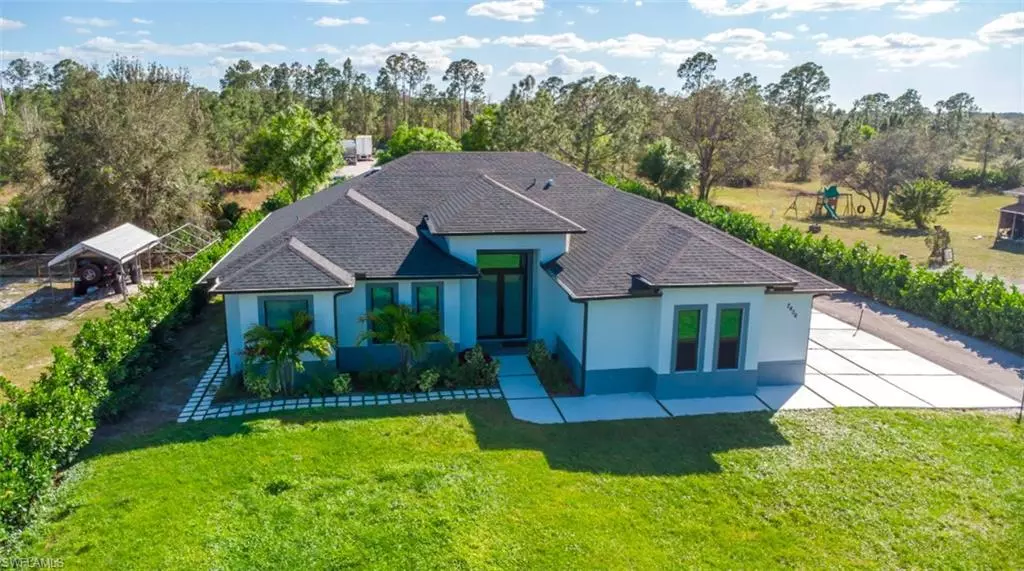Naples, FL 34120,2406 37th AVE NE