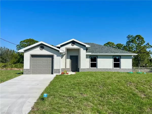 3110 44th ST W, Lehigh Acres, FL 33971