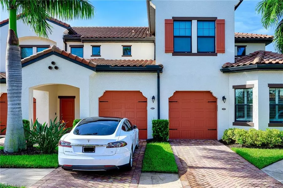 15148 Palmer Lake CIR #103, Naples, FL 34109