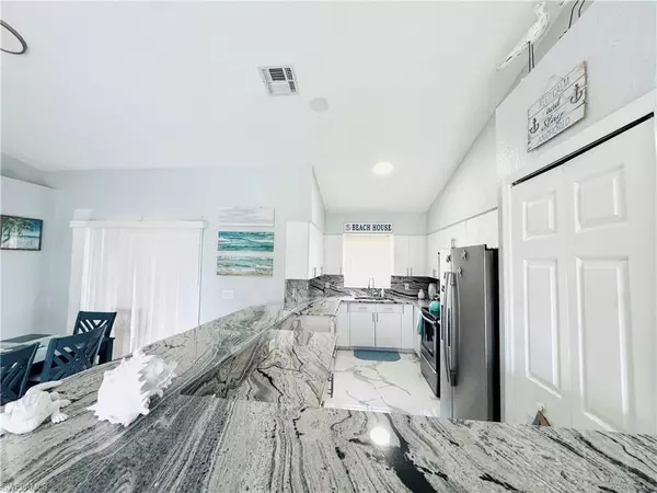 Naples, FL 34103,1221 Granada BLVD