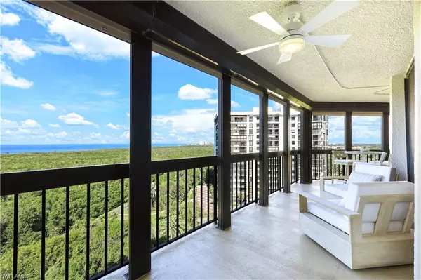 Naples, FL 34108,6001 Pelican Bay BLVD #1004