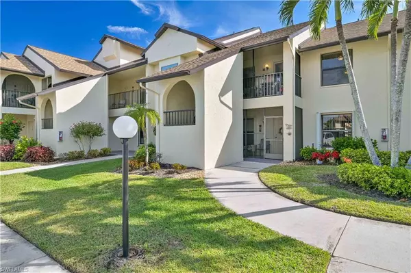 8366 Charter Club CIR #10, Fort Myers, FL 33919