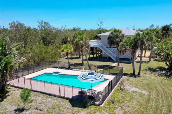 Sanibel, FL 33957,490 Marian RD