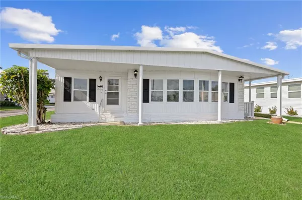 North Fort Myers, FL 33917,200 Village LN