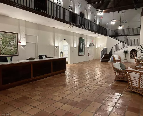 Naples, FL 34114,25000 Tamiami TRL E #F276