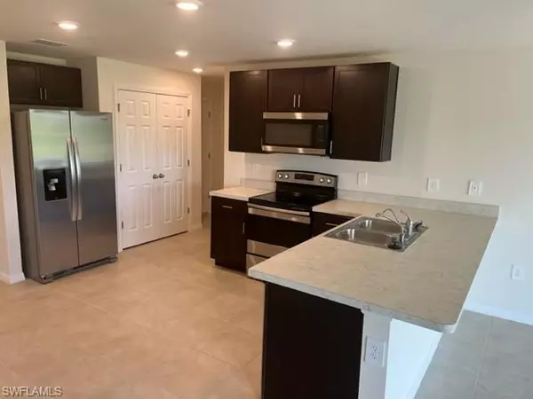 Lehigh Acres, FL 33971,3014 65th ST W