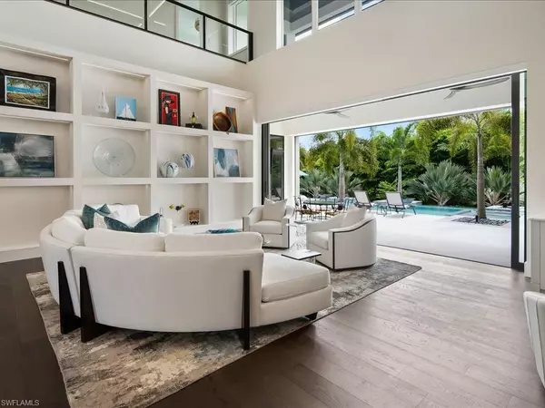 Naples, FL 34108,882 CASSENA RD