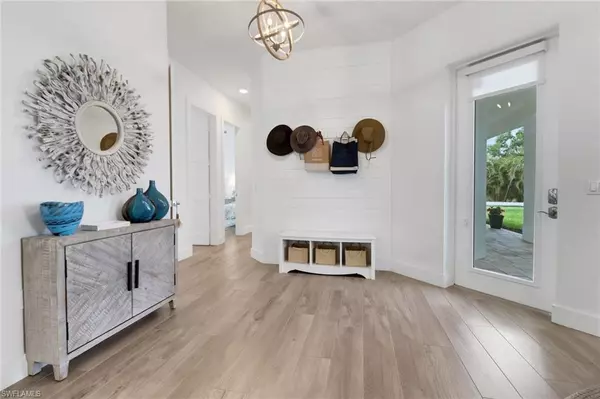 Naples, FL 34112,119 Cambria LN