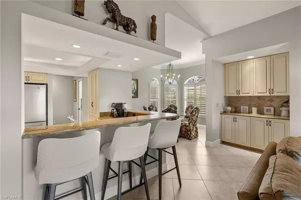 Naples, FL 34108,8453 ABBINGTON CIR #821
