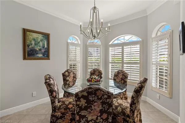 Naples, FL 34108,8453 ABBINGTON CIR #821