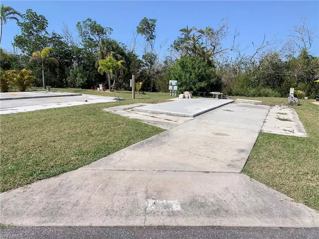 Fort Myers, FL 33908,19681 Summerlin 425 RD