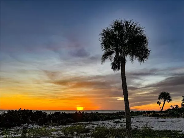 Sanibel, FL 33957,551 Sea Oats DR