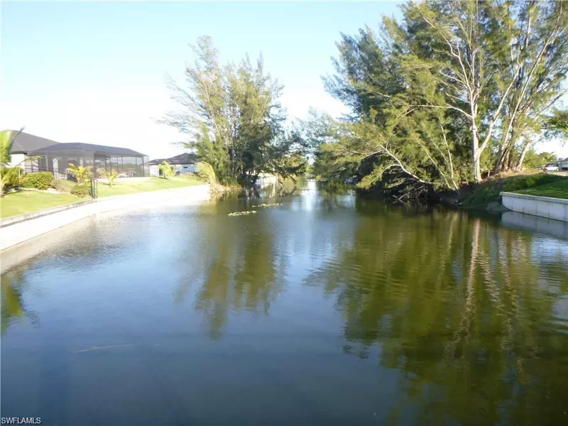 1521 SW 28th TER, Cape Coral, FL 33914