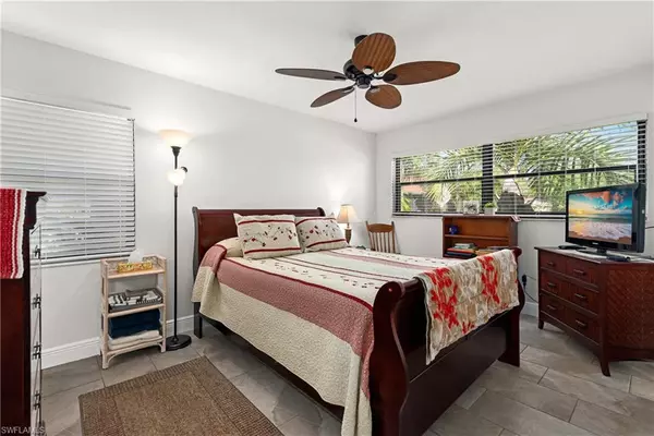 Naples, FL 34112,2026 Pine Isle LN #2026