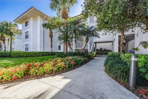 760 Waterford DR #301, Naples, FL 34113