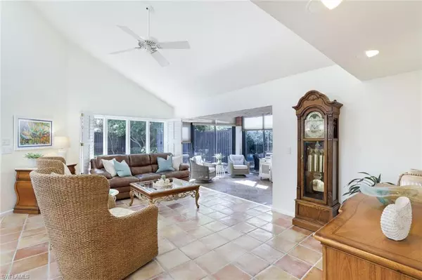 Naples, FL 34108,583 Bay Villas LN #89