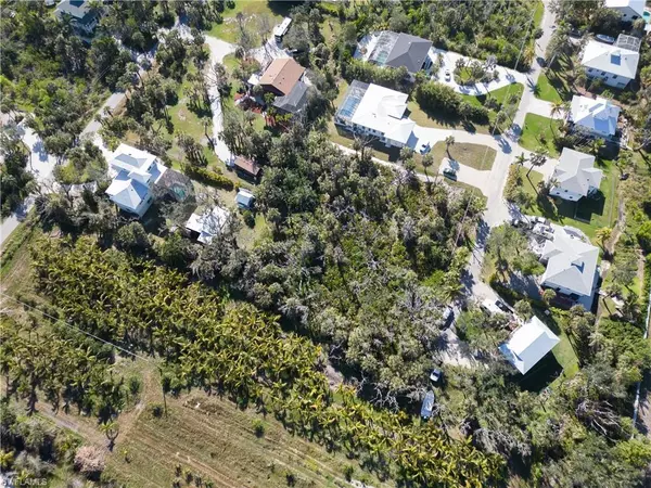13371 Almond DR, Fort Myers, FL 33908